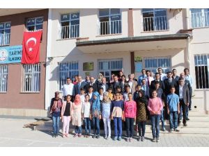 Samsat Kaymakamı Kürşad Atak öğrencilerle kahvaltı yaptı