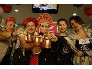 Yabancı gelinler en güzel Türk kahvesini yapmak için yarıştı