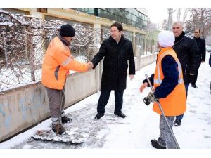 Kriz masası oluşturan belediye kar’la mücadelede tam not aldı