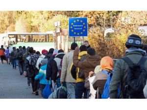 Almanya’ya gelen mülteci sayısı azaldı