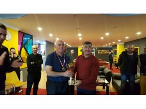 3 bant Bilardo turnuvası sona erdi