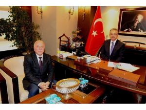 Başkan Köşker, Erzurum Büyükşehir Belediye Başkanını ağırladı