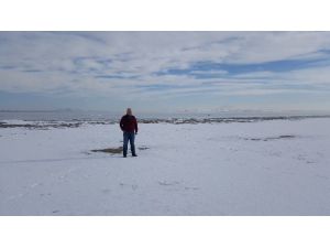 Seyfe Gölü ‘Buz Gölü’ne döndü