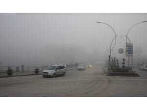 Hatay’da hava trafiğine sis engeli