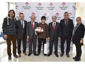 Vali Aktaş, TEOG Türkiye birincisini ödüllendirdi