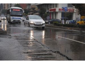 Aydın’da aniden gelen yağış hayatı olumsuz etkiledi