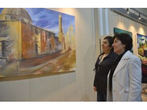 Dünya ressamlarının Adana’yı resmettiği sergi açıldı