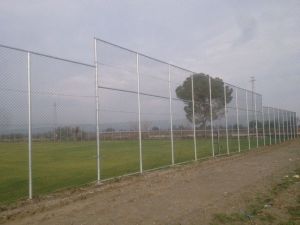 Yunusemre’de spor sahaları yenileniyor