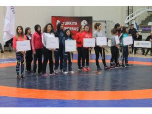 Türkiye Kadınlar Güreş Şampiyonası bugün sona eriyor