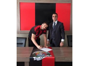 Van Büyükşehir Belediyespor’dan bir transfer daha