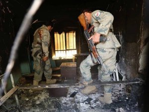 Afganistan'da karakola saldırı: 43 ölü