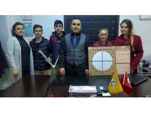 Karataş Anadolu Lisesi’nden TÜBİTAK’a 2 proje