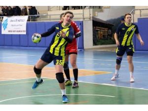 Hentbol; Bayanlar Süper Ligi; Ardeşen Gençlik 21 - Adana Şakirpaşa 17