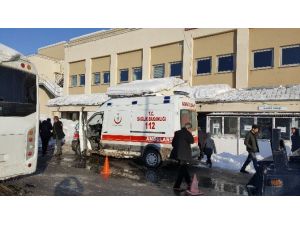 Muş’ta bıçaklı ve silahlı kavga: 7 yaralı