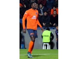 Başakşehir’de Adebayor coşkusu