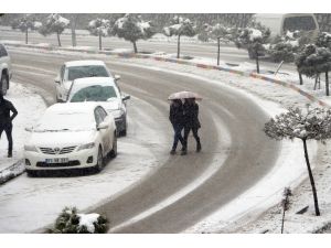 Şırnak’ta 37 köy yolu ulaşıma kapandı