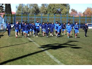 Şimşek İzmir yolcusu