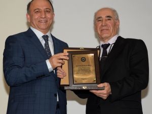 ESOGÜ Prof. Dr. Hüseyin Özdağ’ı törenle emekliliğe uğurladı