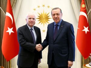 Cumhurbaşkanı Erdoğan, Senatör John McCain’i kabul etti
