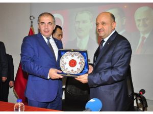 Bakan Işık: “Türkiye’de parlamenter sistemi tıkayan CHP’dir”