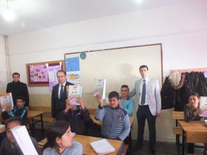 Malazgirt Belediyesinden öğrencilere kitap desteği