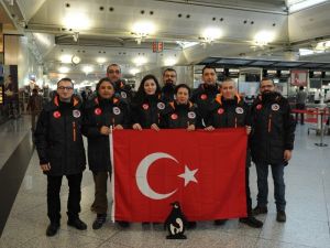 Türk bilim adamları Antarktika’ya gitti