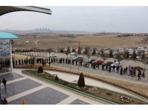 Nesibe Aydın Okullarının bursluluk sınavına öğrenci akını