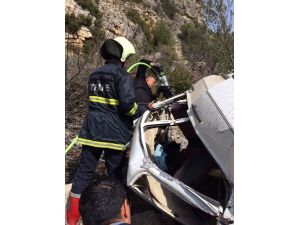 Otomobil 150 metrelik uçuruma yuvarlandı: 1 ölü