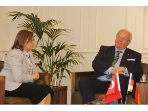 Almanya Ankara Büyükelçisi Martin Erdmann’dan Fatma Şahin’e ziyaret
