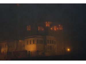 İstanbul Boğazı sis altında