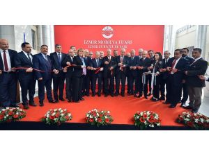 Modeko İzmir Mobilya Fuarı kapılarını açtı