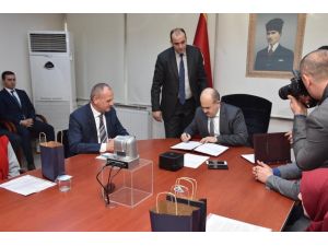 Ömer Halisdemir’e mektup yarışmasında dereceye girenler ödüllendirildi