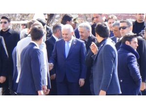 Başbakan Yıldırım, Ardahan Valiliğini ziyaret etti