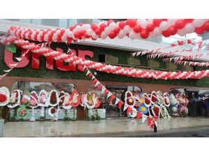 Onur Market, 154’üncü mağazasını Batışehir’de açtı