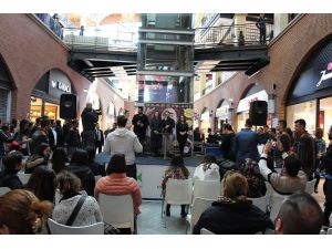 Forum Mersin ’Deli Aşk’ filminin oyuncularını ağırladı