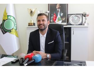 Okan Buruk, Akhisar Belediyespor’a imzayı attı