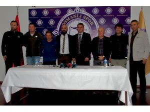 Osmanlıspor, Hamza Hamzaoğlu ile 1,5 yıllık sözleşme imzaladı