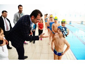 Beylikdüzü Yüzme Kulübü açıldı