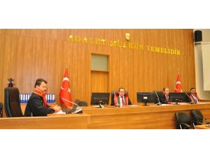 Adana’daki FETÖ davasında başsavcı iddia makamında