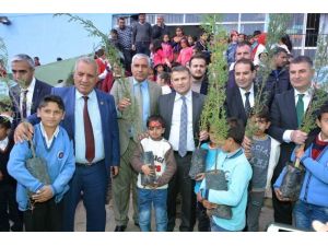 Viranşehir Kaymakamı Ömer Çimşit Hürriyet İlkokulu Kermez Açılışına Katıldı