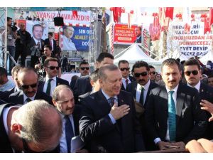 Cumhurbaşkanı Erdoğan vatandaşlarla fotoğraf çektirdi