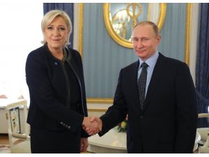Marine Le Pen, Moskova’yı ziyaret etti