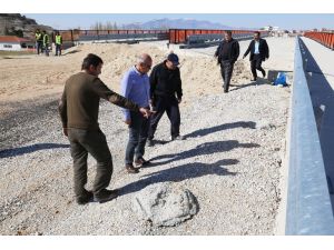 Karaman-Mersin çevre yolundaki köprülü kavşak çalışmaları