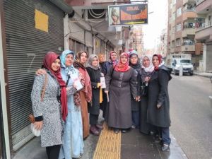 AK Partili kadınlar sokaklarda