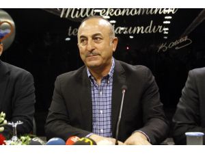 Bakan Çavuşoğlu: "Avrupa’da artan Müslüman düşmanlığı ve ırkçı akımı basın teşvik ediyor"