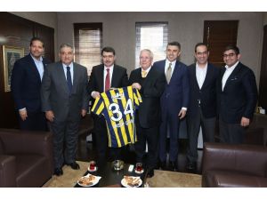 Vali Vasip Şahin’den, Aziz Yıldırım’a ziyaret