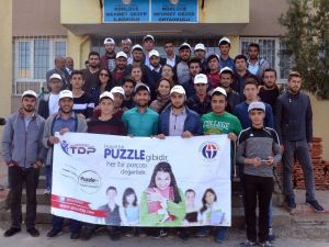 GAÜN Öğrencilerinden Mehmet Gezer İlk ve Orta Öğretim Okuluna Destek