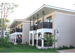 Şah İnn Paradise tatil köyü 18 yaşında