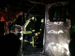 İşçilerin kaldığı konteynırda yangın: 1 ölü, 2 yaralı