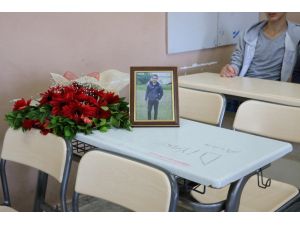 Silahlı çatışmada hayatını kaybeden lise öğrencisi Diyar okulunda anıldı